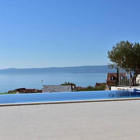 Villa Katarina - Infinity Pool With Amazing View Bol Exteriör bild